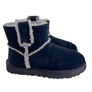 UGG Women's Classic Mini Spill Seam Shearling Boot Black Suede Sheepskin